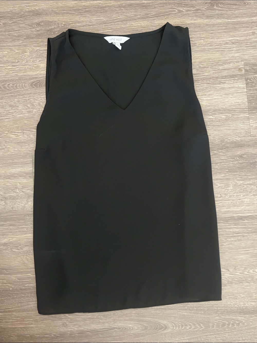 Nine West Black V-Neck Sleeveless Shell Top